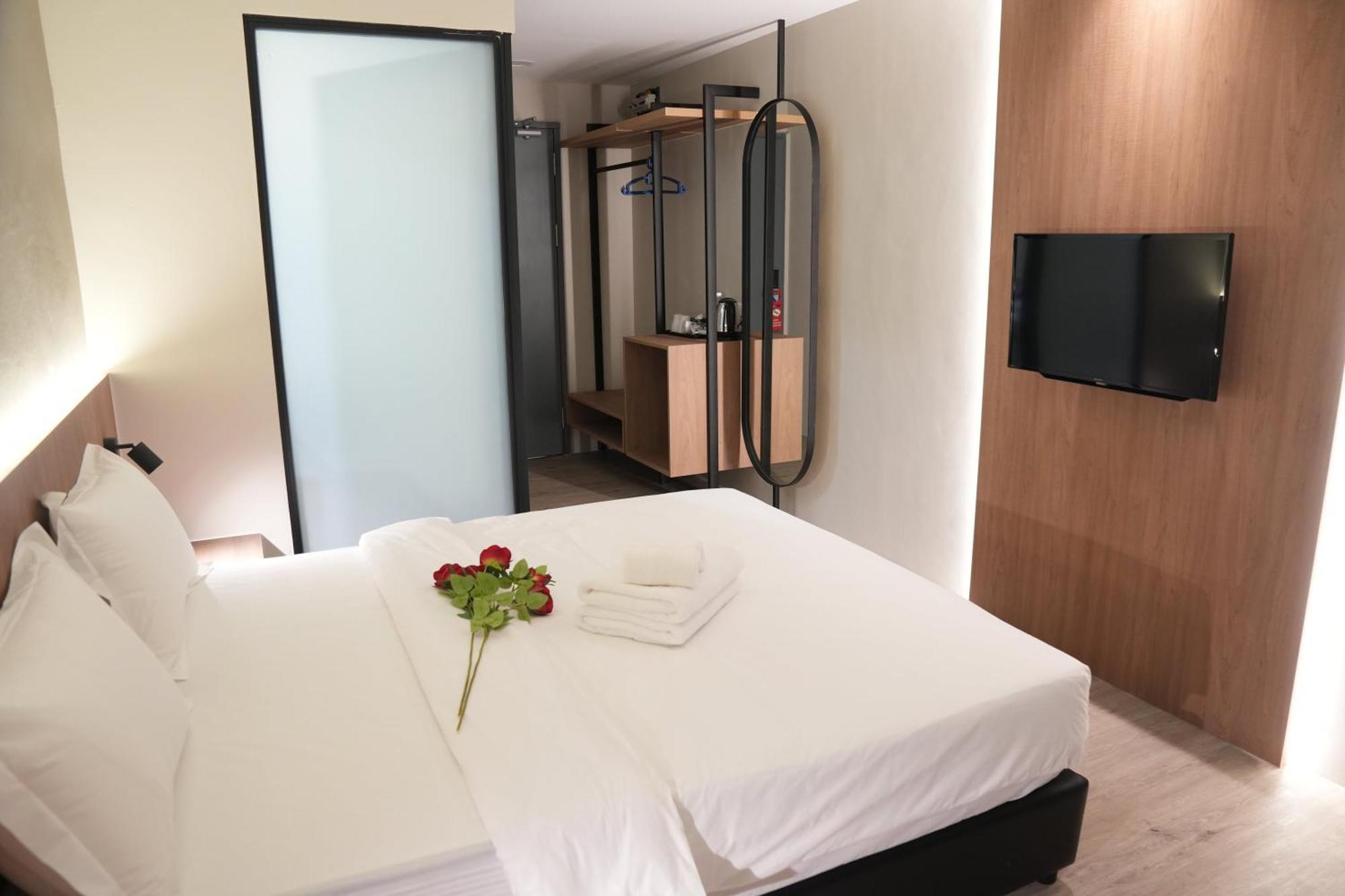 Roxy Hotel Aiman كوشنج المظهر الخارجي الصورة