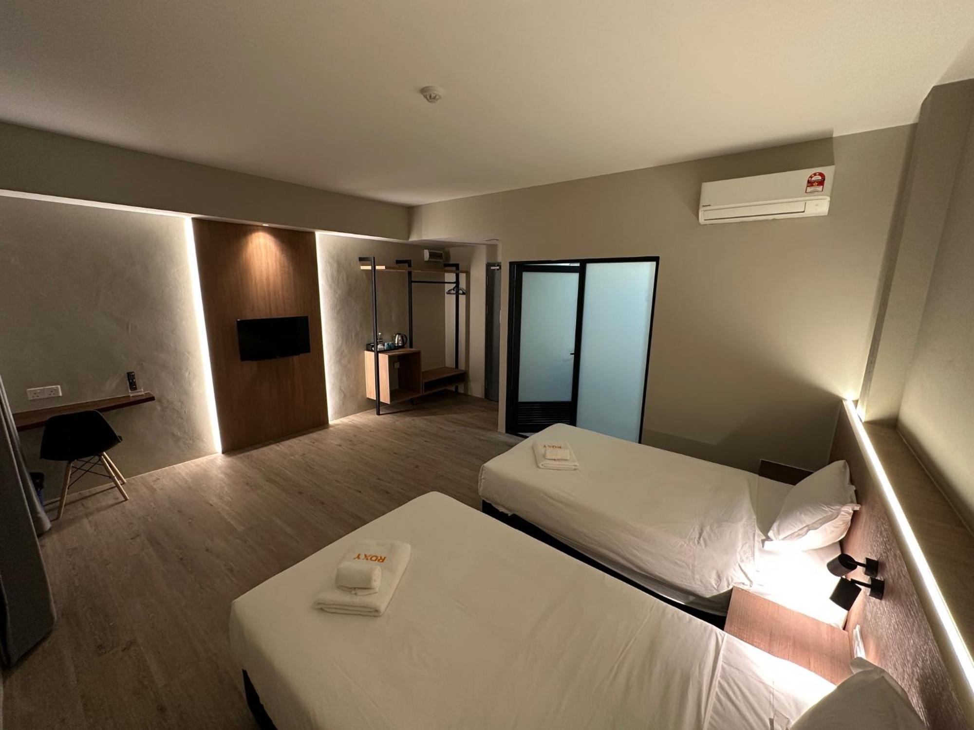 Roxy Hotel Aiman كوشنج المظهر الخارجي الصورة