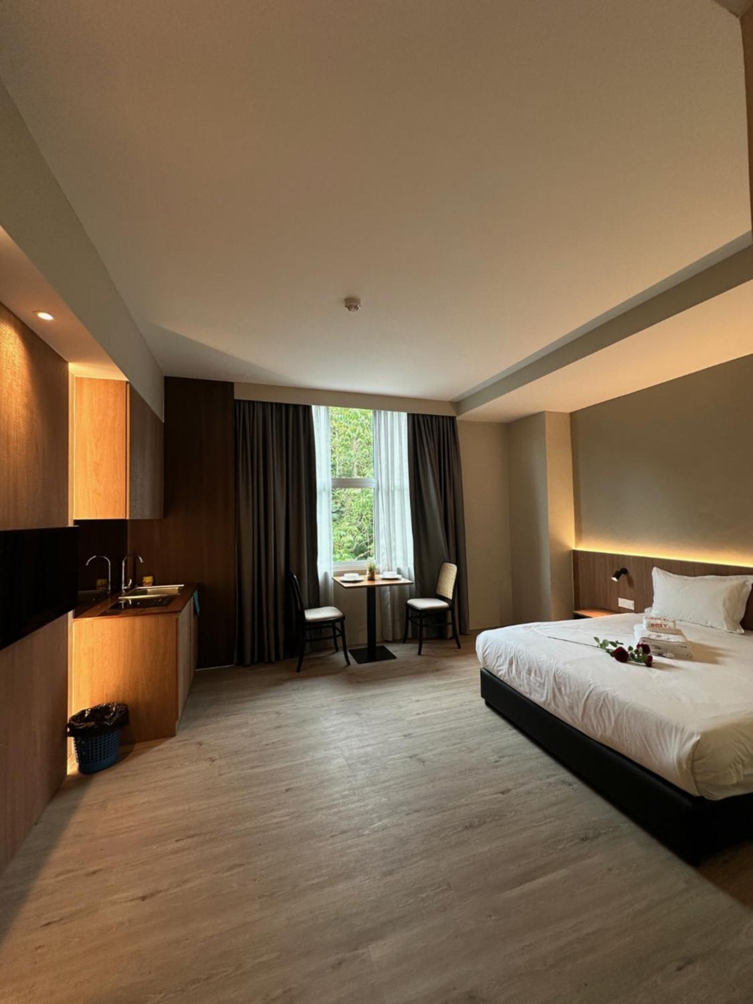 Roxy Hotel Aiman كوشنج المظهر الخارجي الصورة