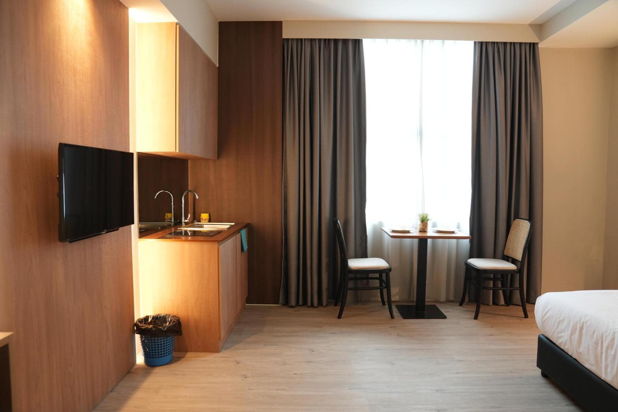 Roxy Hotel Aiman كوشنج المظهر الخارجي الصورة