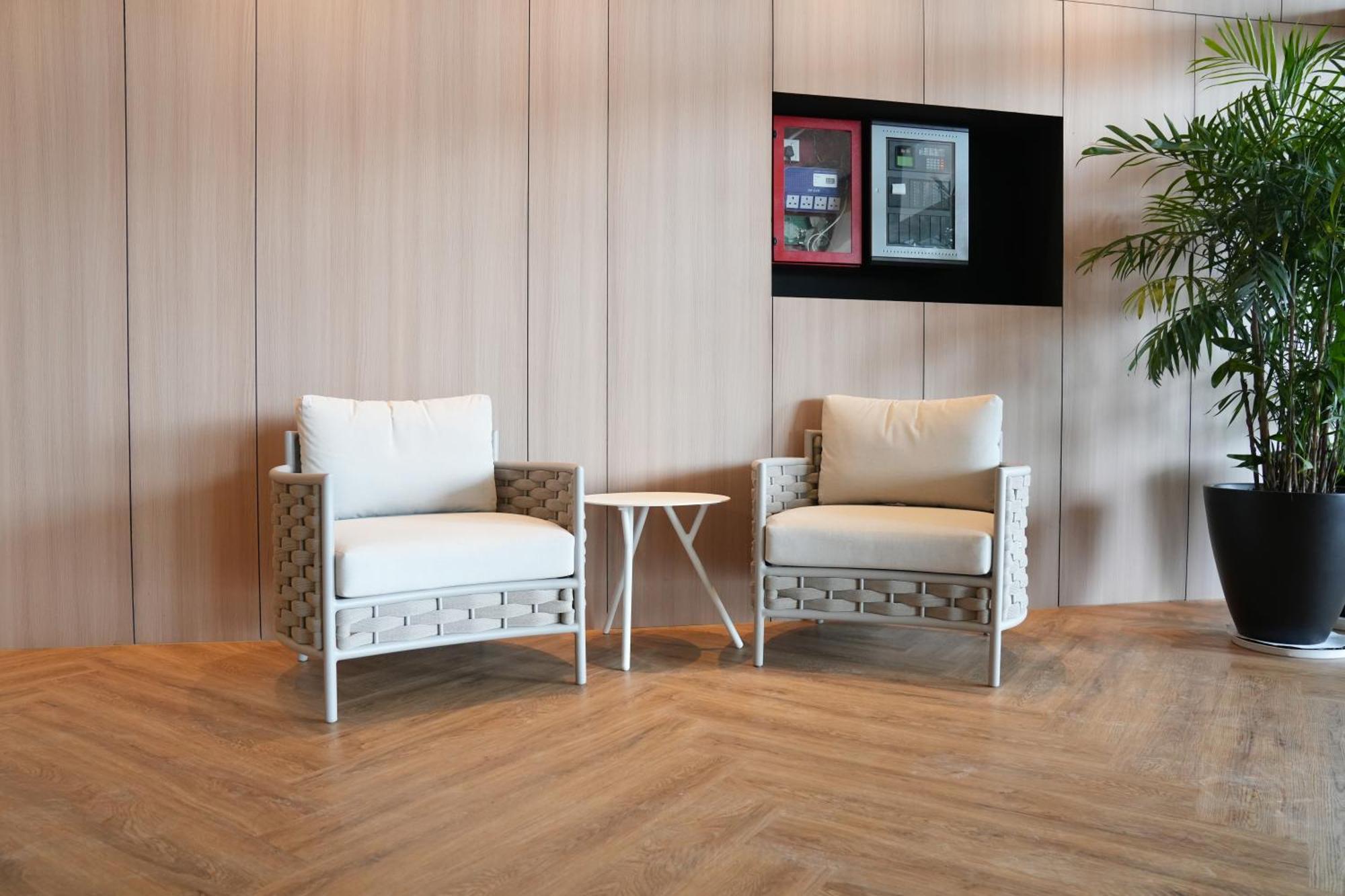 Roxy Hotel Aiman كوشنج المظهر الخارجي الصورة