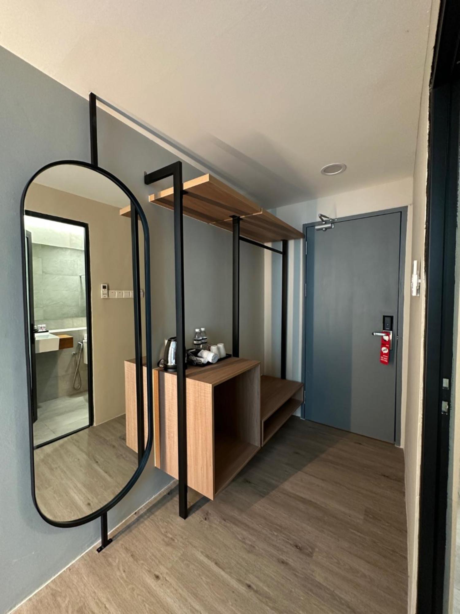 Roxy Hotel Aiman كوشنج المظهر الخارجي الصورة