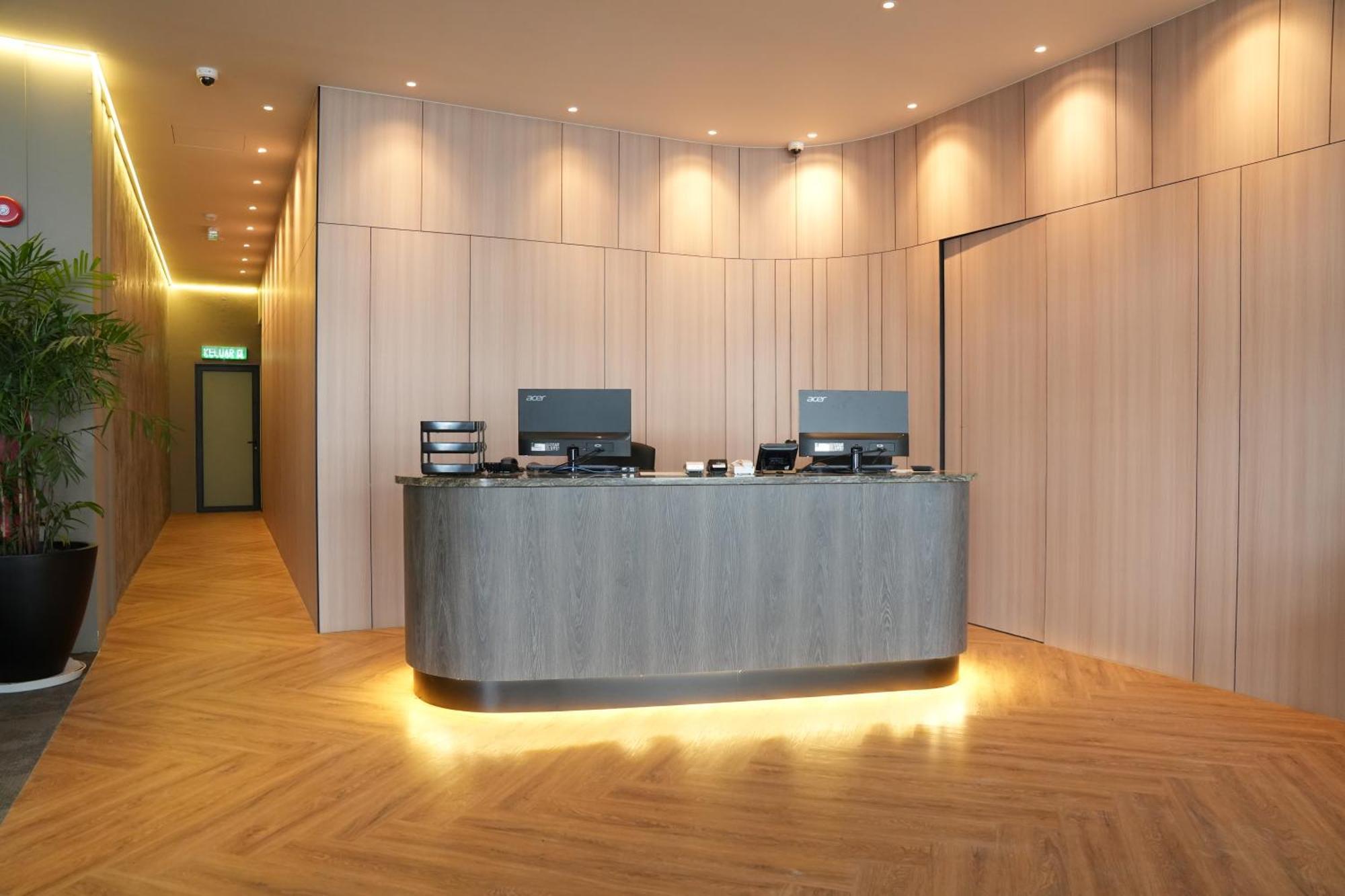 Roxy Hotel Aiman كوشنج المظهر الخارجي الصورة